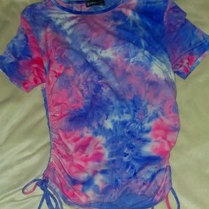 Women's tye dye looking shirt